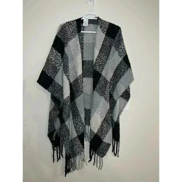 WOOLRICH shawl - Picture 1 of 8